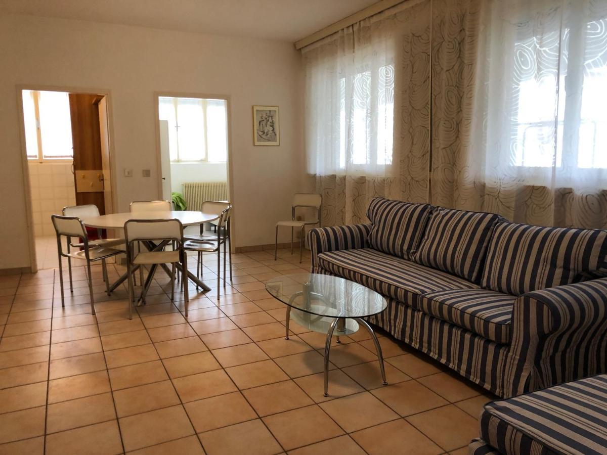 Villa Verdi Apartments Grado Esterno foto